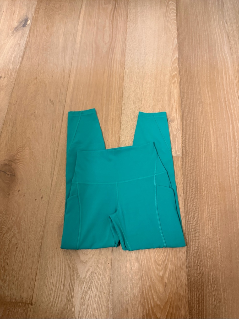 lululemon athletica align High-Rise legging with pockets - Picture 7 of 12